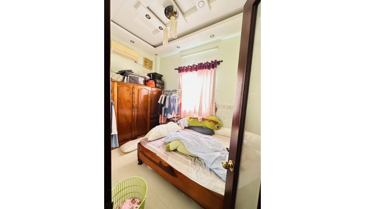 Ngộp Kênh Tân Hóa - 4 tầng BTCT Tân Phú  - HXH 6m sát MT 4x11m